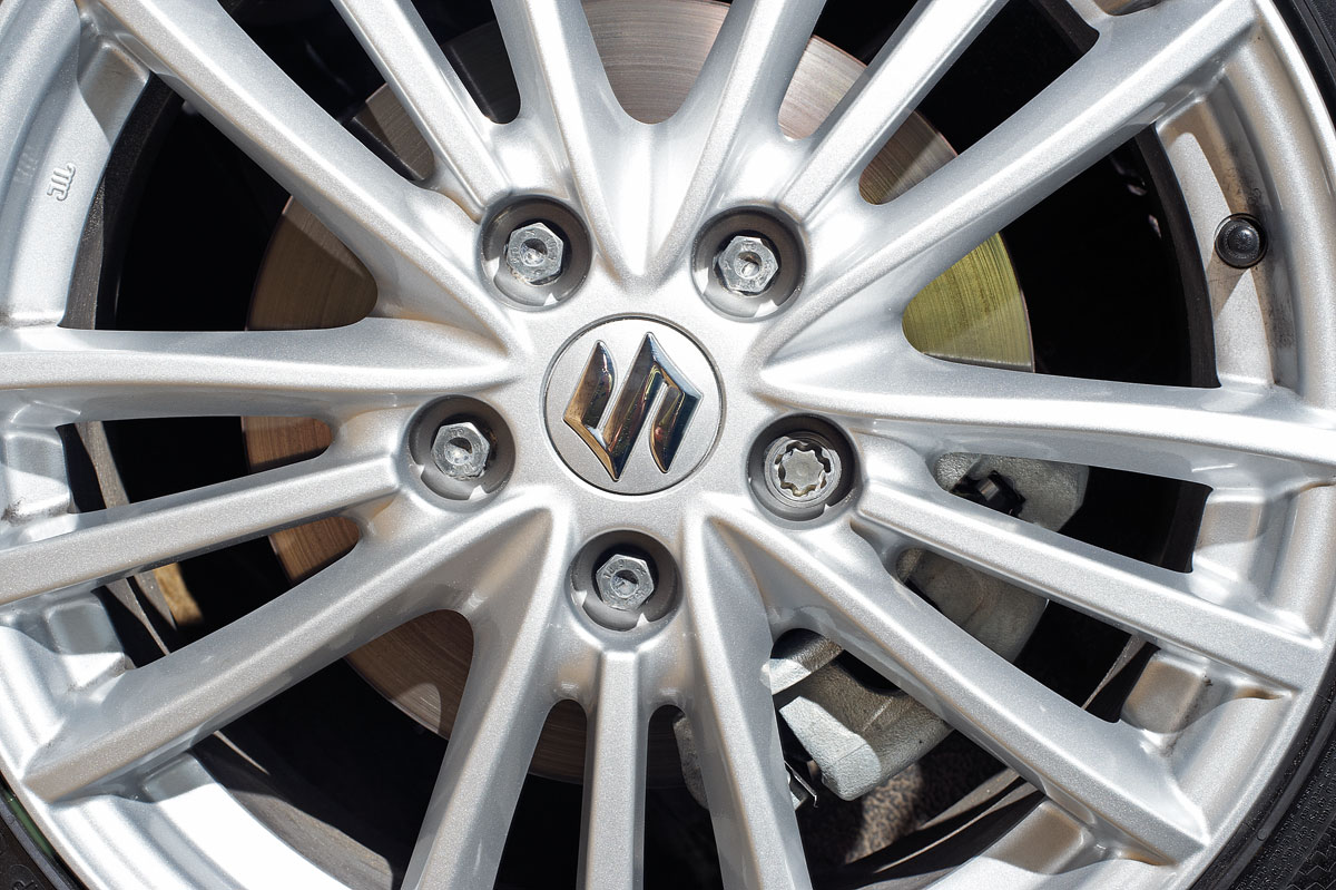 Suzuki Swift Sport wheel