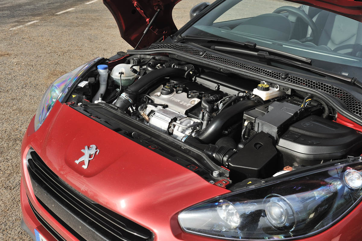 2013 Peugeot RCZ THP 200 GT engine