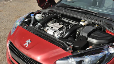 2013 Peugeot RCZ THP 200 GT engine