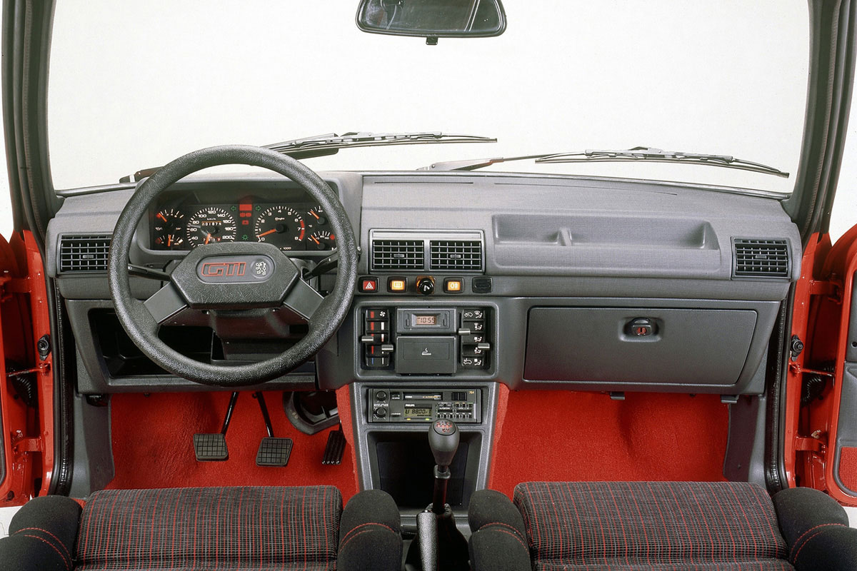 205 GTI interior