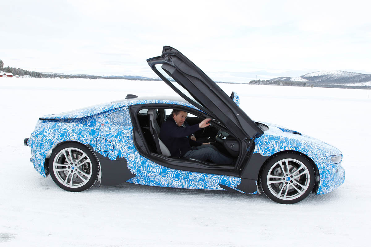 BMW i8 hybrid sports car