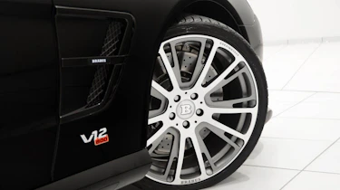 217mph Brabus 800 Roadster alloy wheel