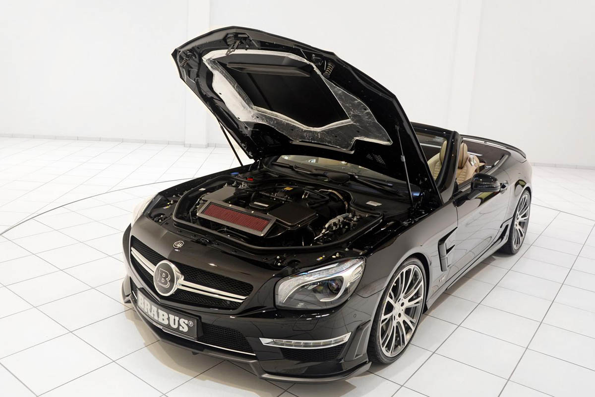 217mph Brabus 800 Roadster engine front bonnet