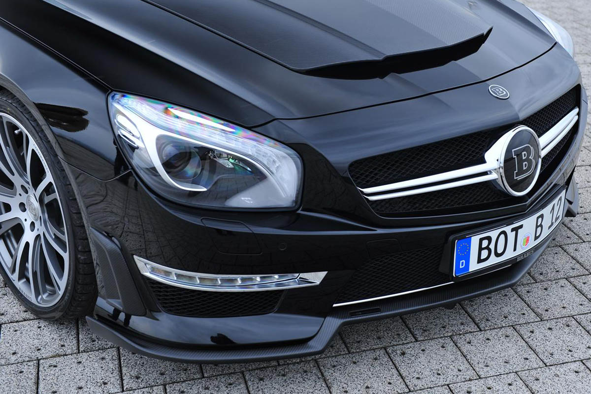 217mph Brabus 800 Roadster front splitter air vent