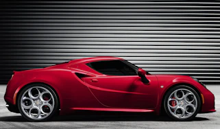 Alfa Romeo 4C side profile