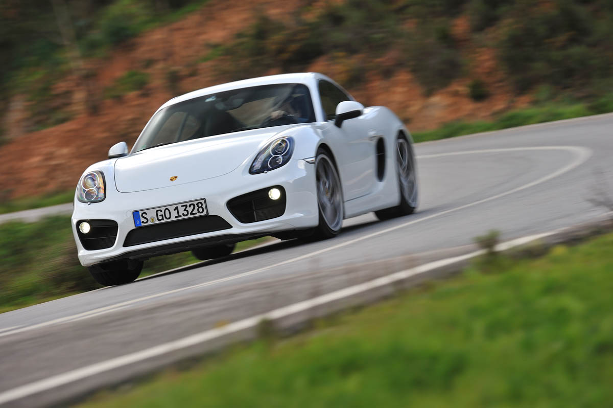 evo Magazine: April 2013 Porsche Cayman S
