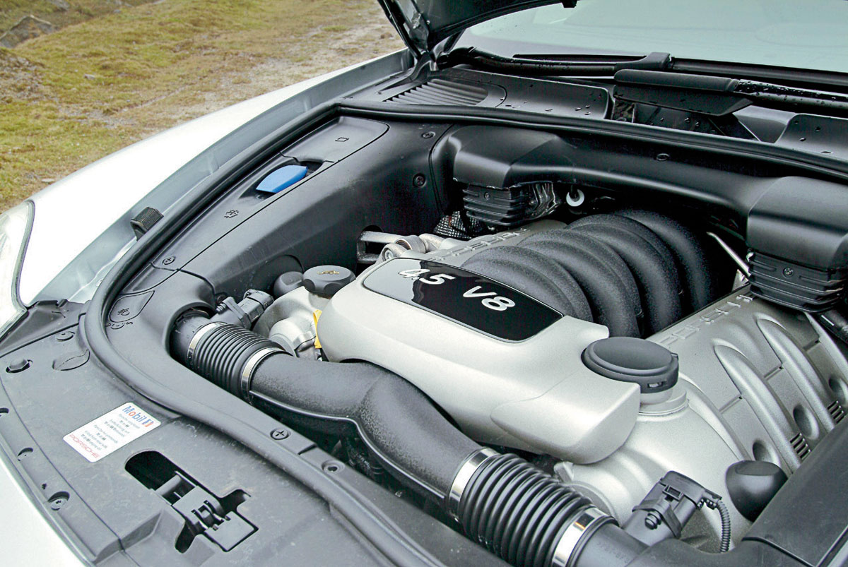 Porsche Cayenne engine