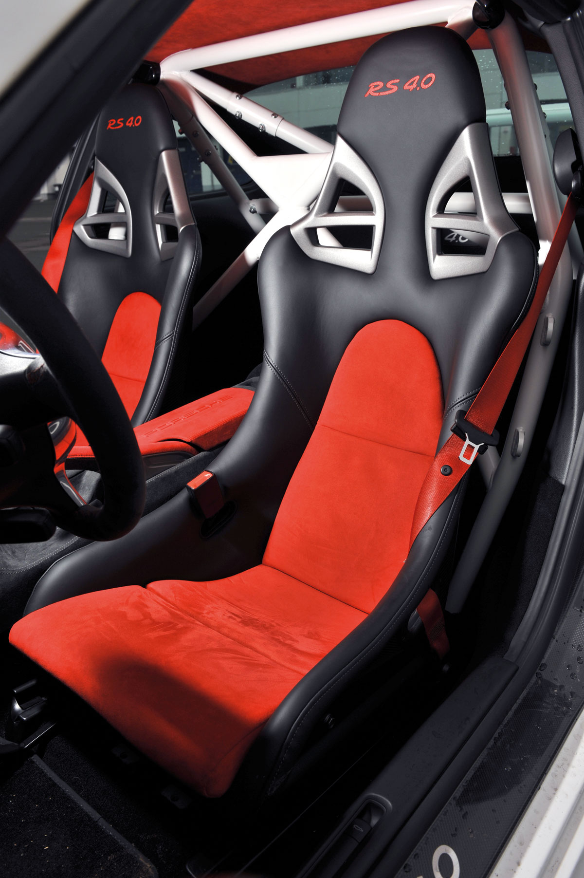 On the road: Lotus Exige S vs C63 Black, M3 GTS, 911 GT3 RS 4.0 and Nissan GT-R Track Pack