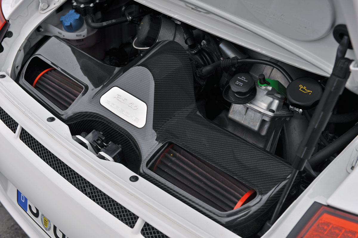 On the road: Lotus Exige S vs C63 Black, M3 GTS, 911 GT3 RS 4.0 and Nissan GT-R Track Pack