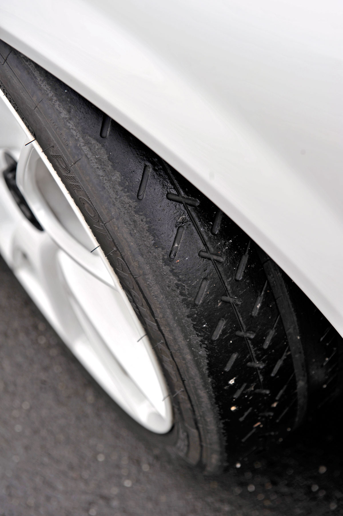 On the road: Lotus Exige S vs C63 Black, M3 GTS, 911 GT3 RS 4.0 and Nissan GT-R Track Pack