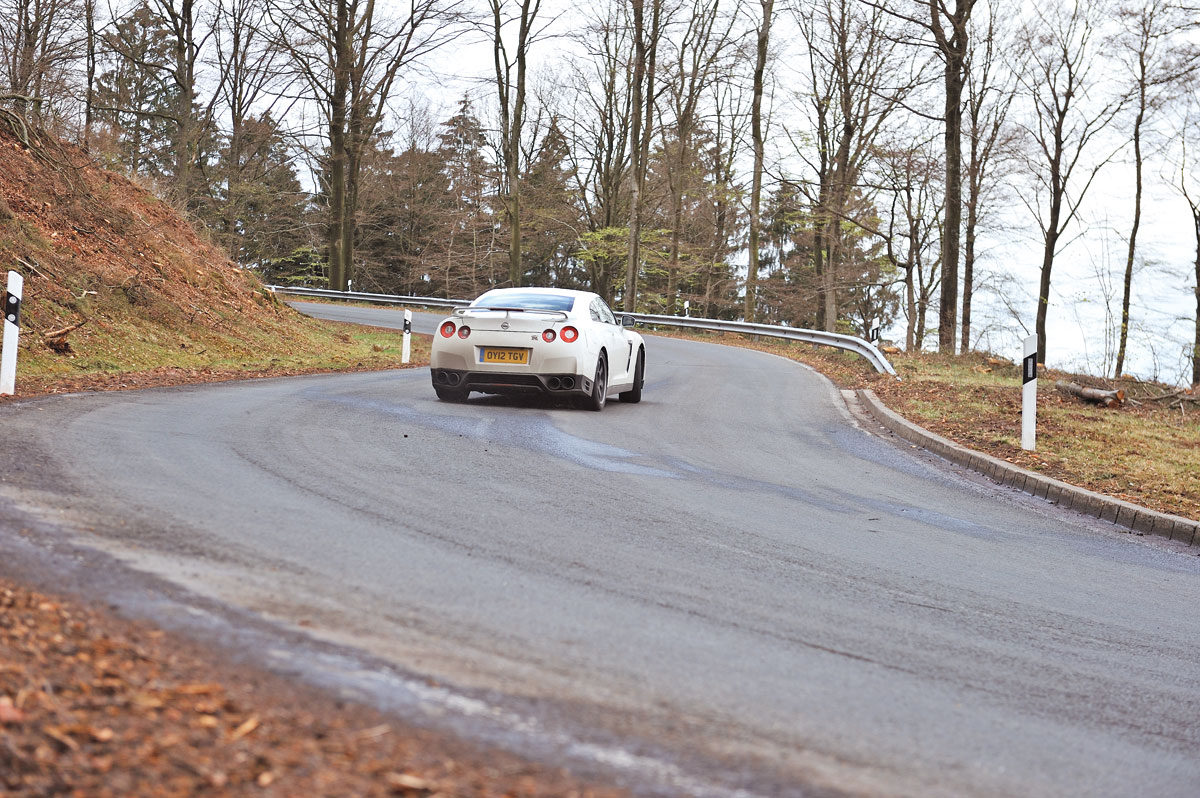 On the road: Lotus Exige S vs C63 Black, M3 GTS, 911 GT3 RS 4.0 and Nissan GT-R Track Pack