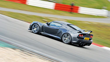 At the Nurburgring: Lotus Exige S vs C63 Black, M3 GTS, 911 GT3 RS 4.0 and Nissan GT-R Track Pack