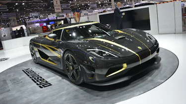 Koenigsegg Hundra revealed at the Geneva motor show