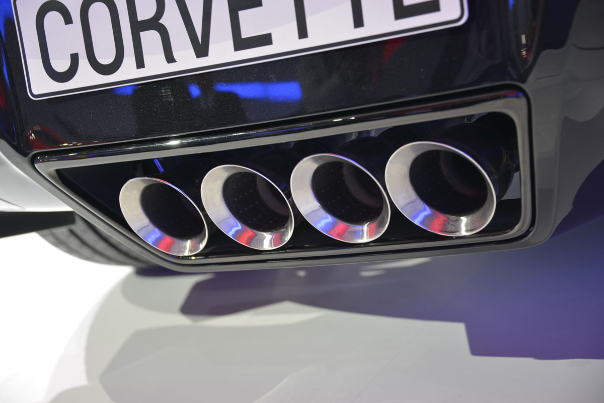 Corvette Roadster unveiled at Geneva: Pictures and details