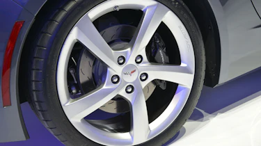 Corvette Roadster unveiled at Geneva: Pictures and details