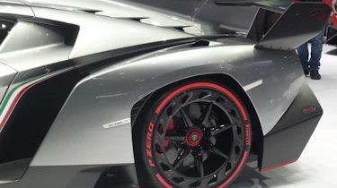 Lamborghini Veneno live at Geneva