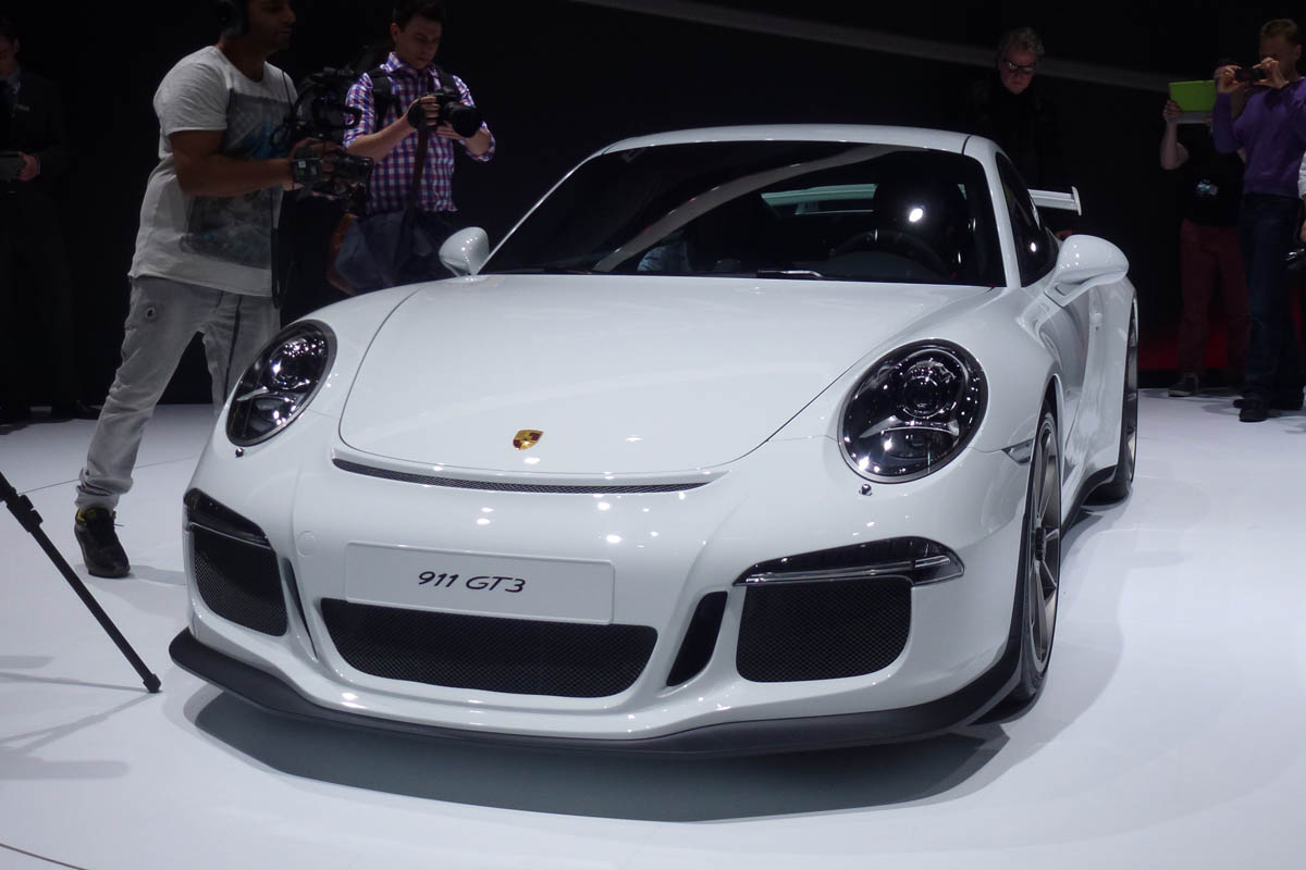 2013 Porsche 911 GT3 front