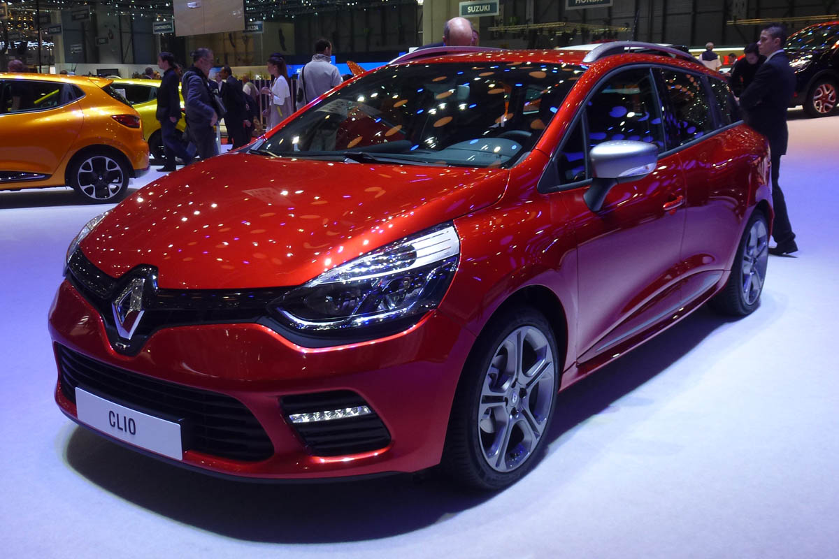 2013 Renault Clio GT estate red