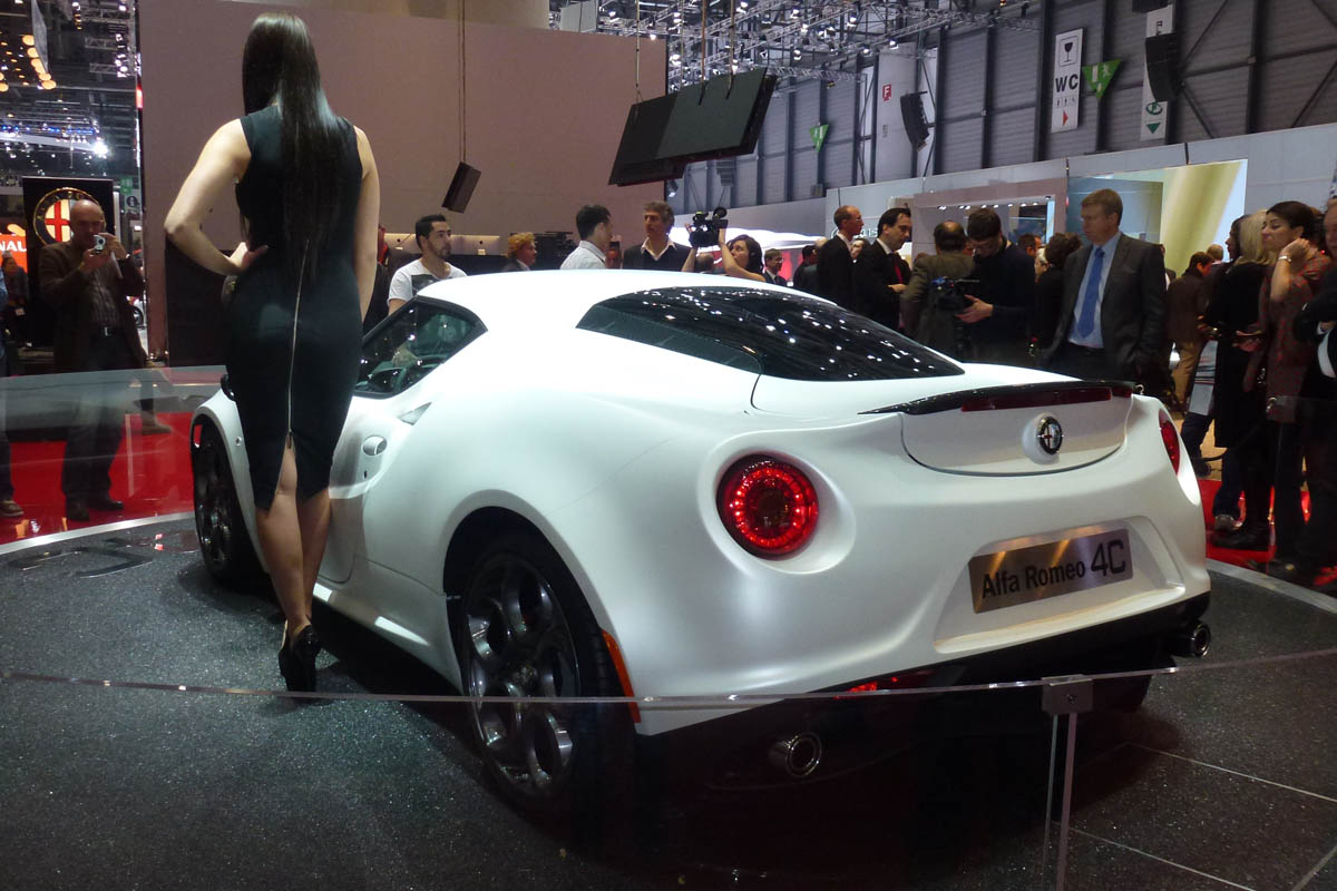 Alfa Romeo 4C white Geneva 2013