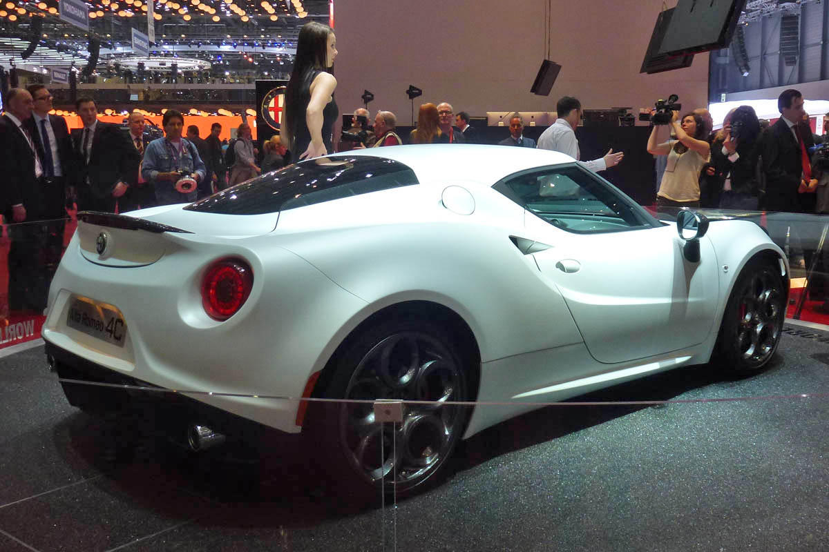 Alfa Romeo 4C white Geneva 2013