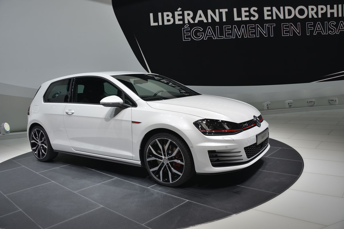 VW Golf GTI news and live show pictures