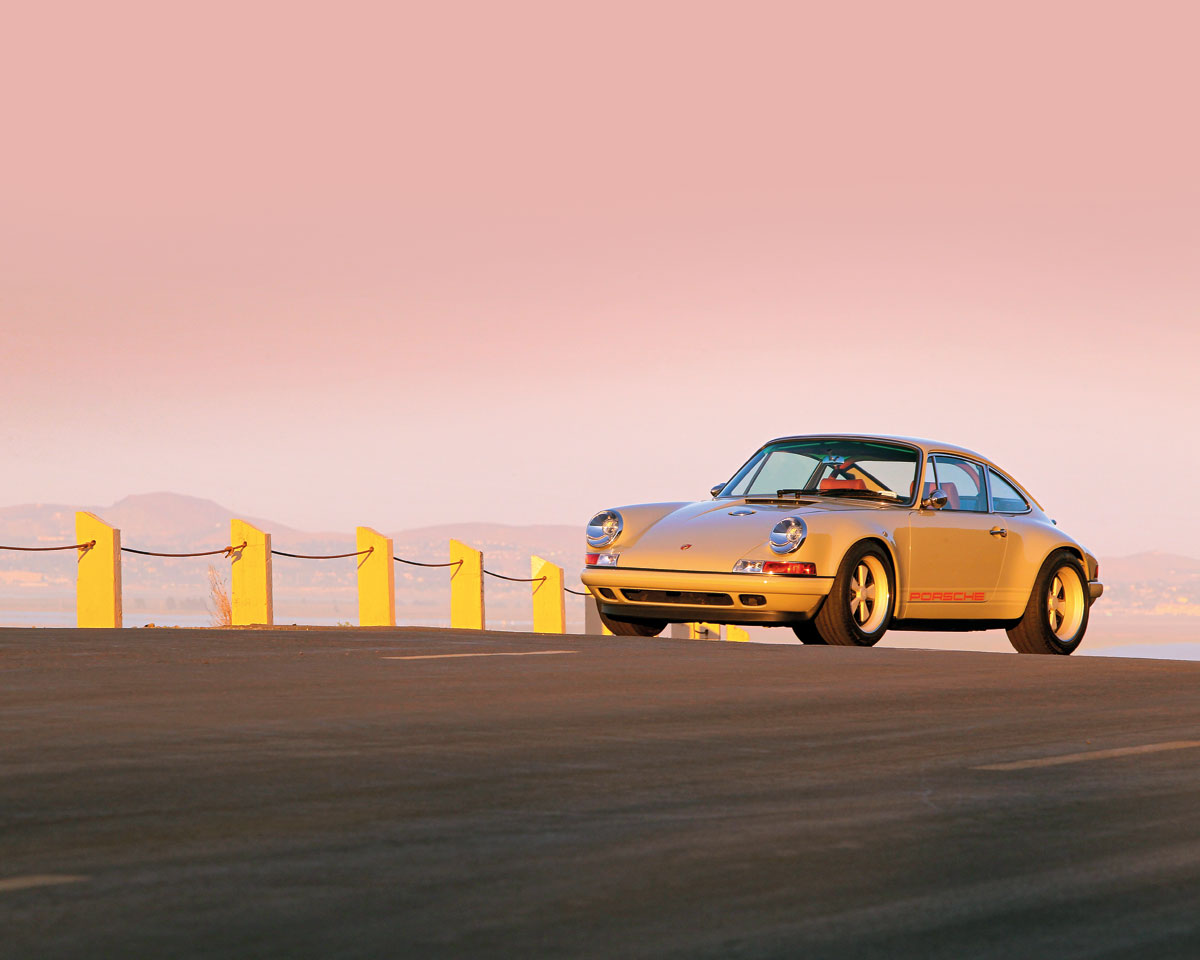 Porsche 911 by Singer