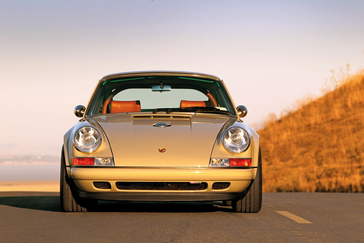 Porsche 911 by Singer