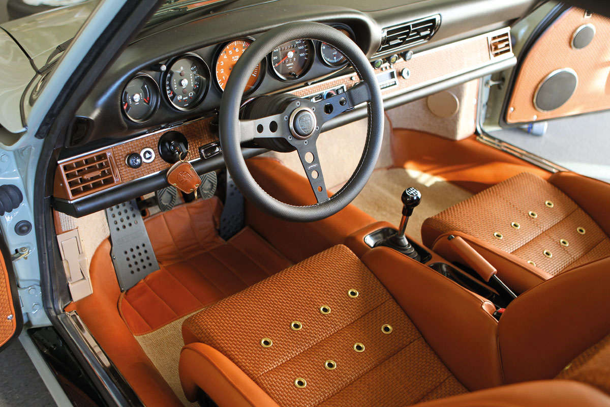 Porsche 911 by Singer