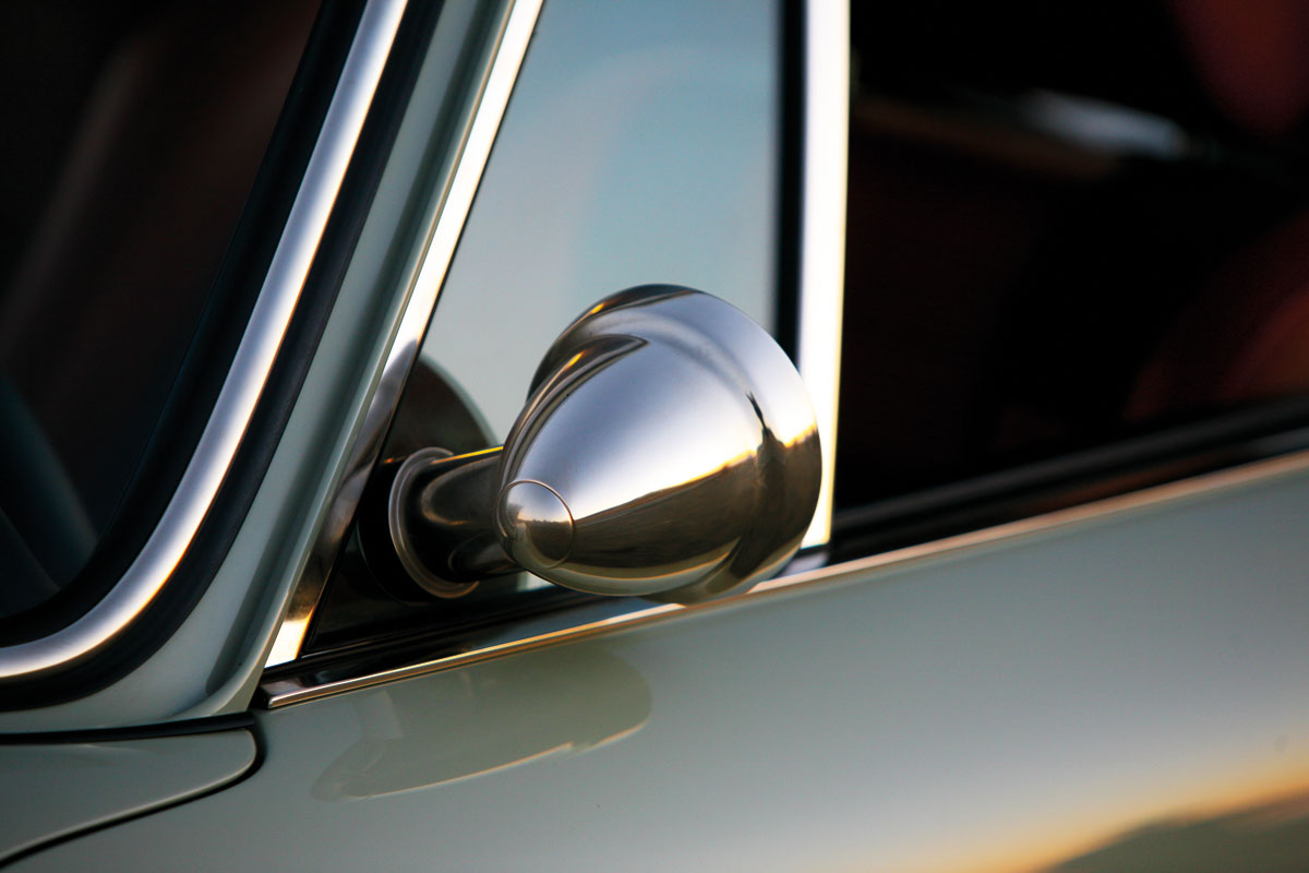 Porsche 911 by Singer