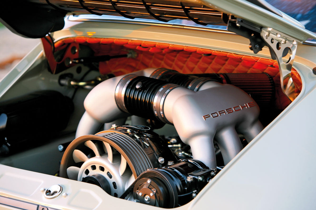 Porsche 911 by Singer