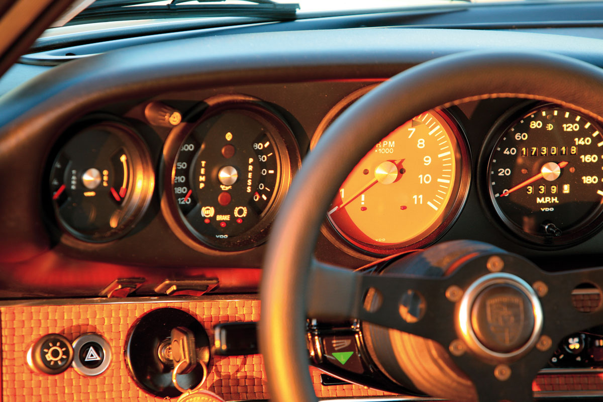 Porsche 911 by Singer