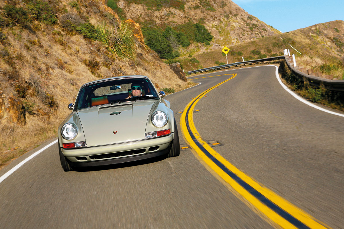 Porsche 911 by Singer