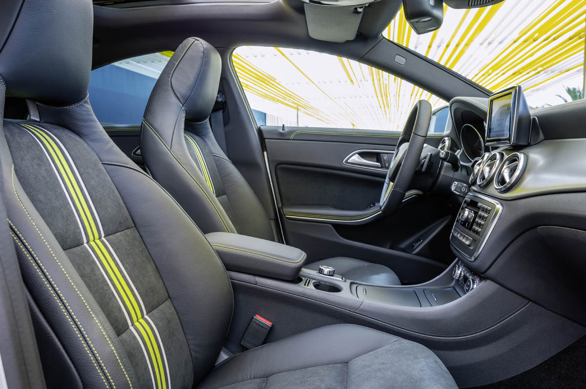2013 Mercedes-Benz CLA250 interior front seats