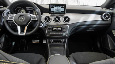 2013 Mercedes-Benz CLA250 interior dashboard