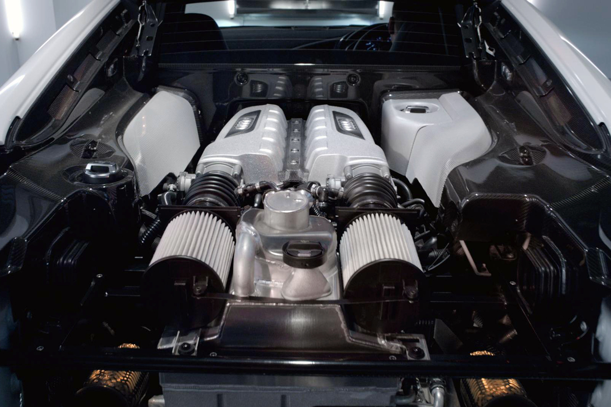 Audi R8 V10 Plus engine video
