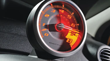 Renault Twingo rev counter