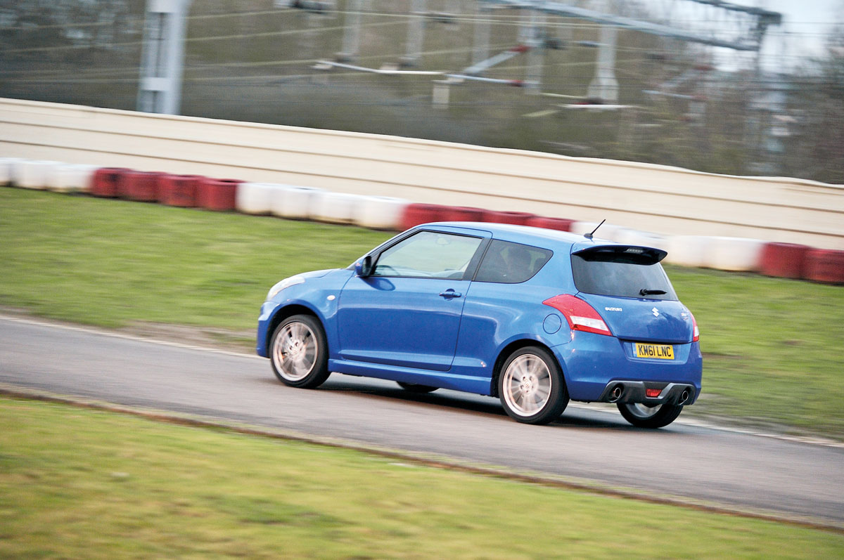 Suzuki Swift Sport on track