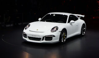 2013 Porsche 911 GT3 video released Field