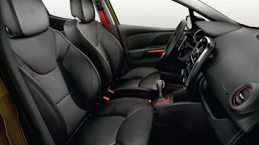 Renaultsport Clio 200 Turbo interior front seats
