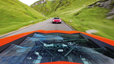 Lamborghini Aventador vs Miura SVJ