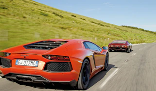 Lamborghini Aventador vs Miura SVJ