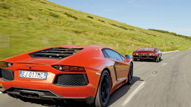 Lamborghini Aventador vs Miura SVJ