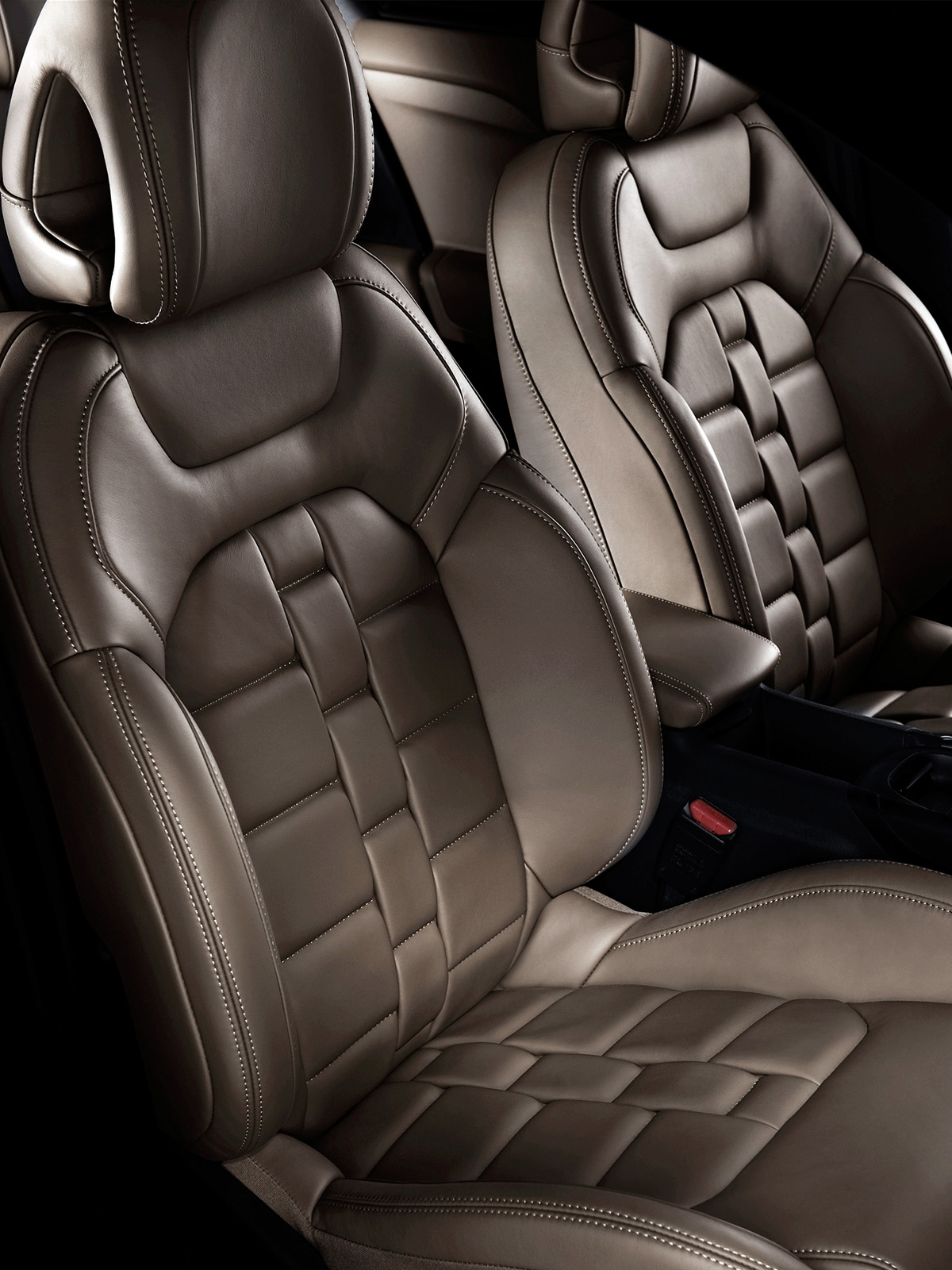 Citroen DS4 interior front seat Habana Club leather
