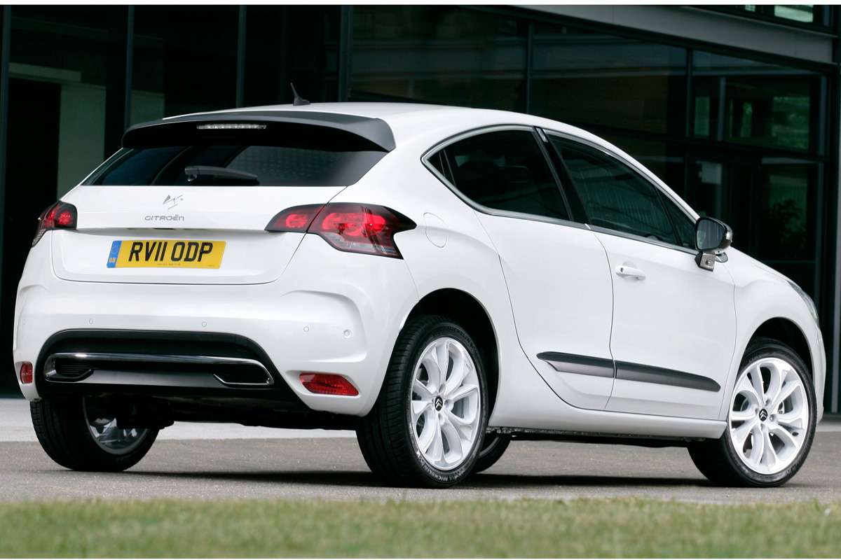 Citroen DS4 white rear view