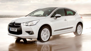 Citroen DS4 white front view