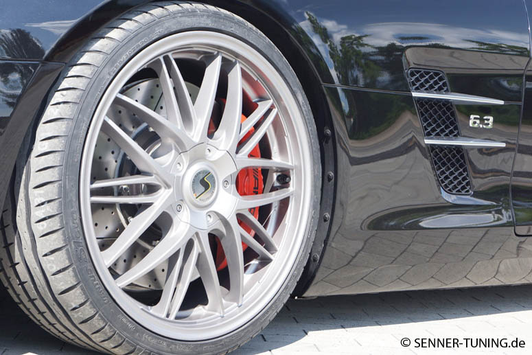 Mercedes SLS AMG Roadster Senner Schmidt Revolution alloy wheel