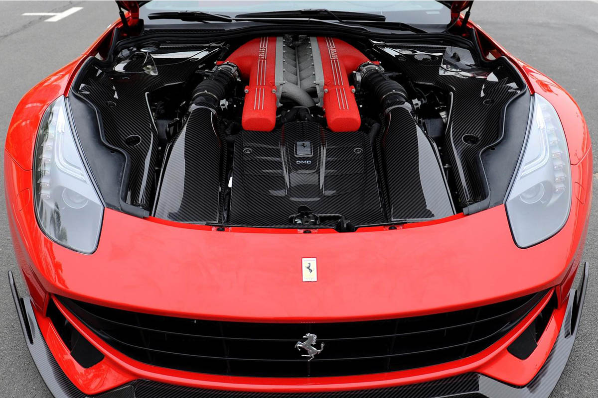 Ferrari F12 Berlinetta Spia carbonfibre engine bay