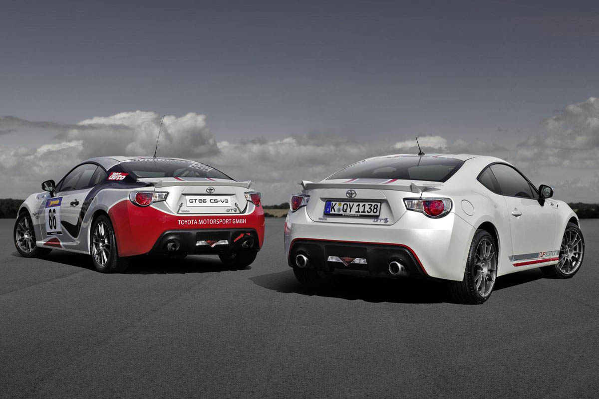 Toyota GT86 Cup Edition with Cup racer rear view