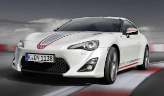 Toyota GT86 Cup Edition on track front