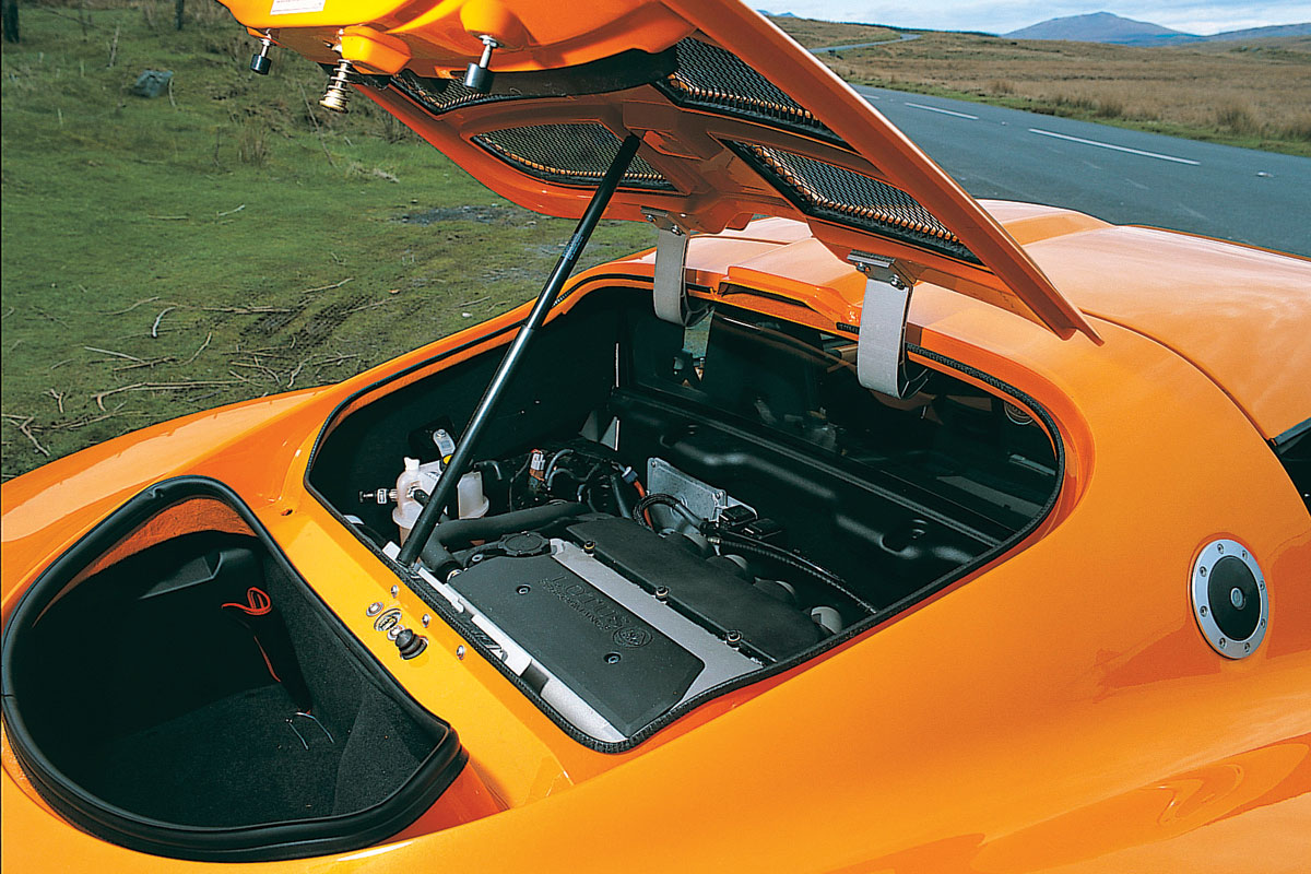 Lotus Exige S2 engine